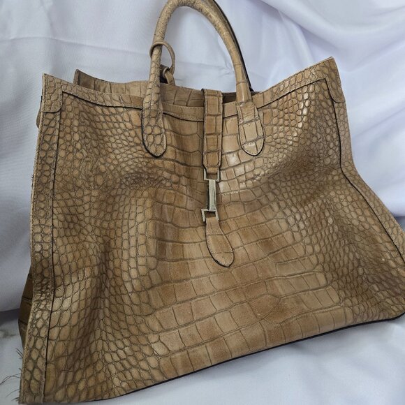 100% Italian Leather Brown Work Tote – Elegant & Spacious - Picture 1 of 4